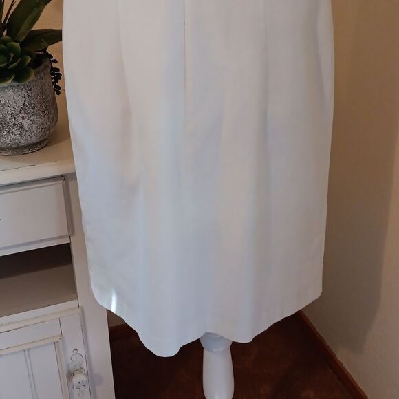 Donna Ricco White Textured Dress. Old Money. - Picture 9 of 13